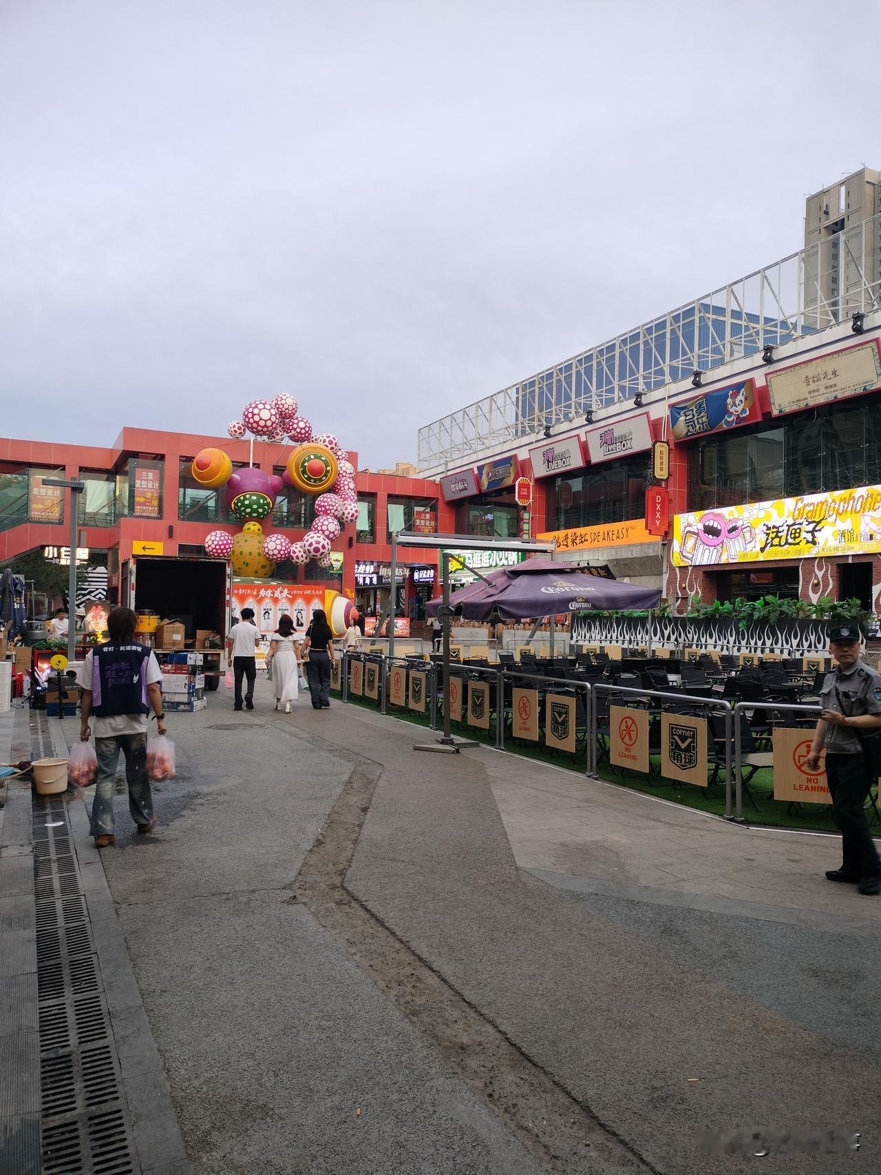 光伏、储能、煤制气、算力中心，这些大投资的工程项目，覆盖了各地县一级的“巨大投资
