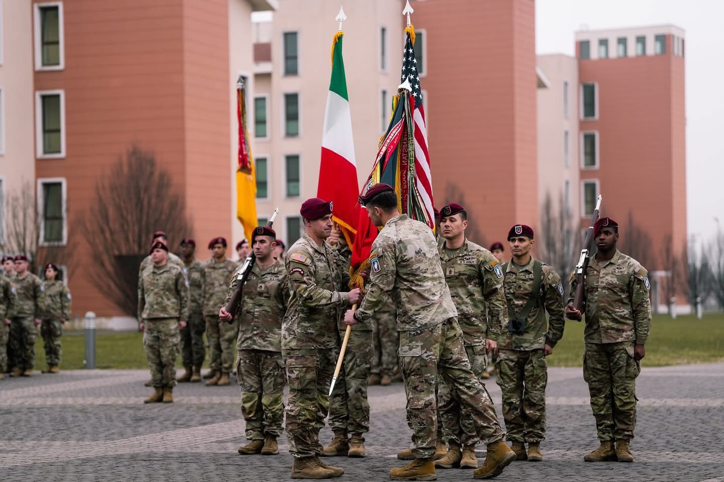 美国陆军第173空降旅换CSMCommand Sgt. Maj. Joshua 