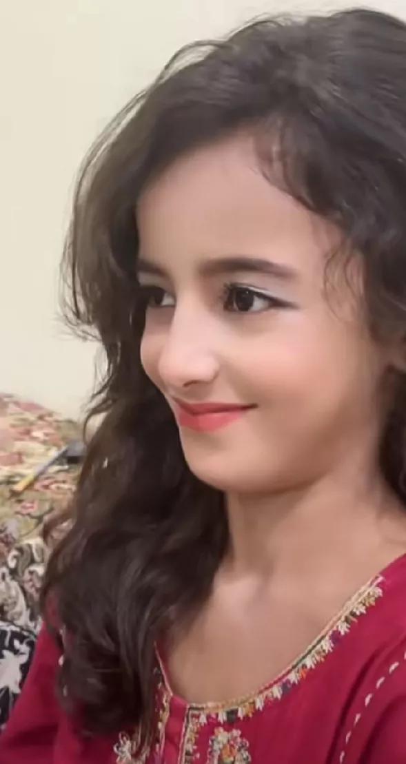 [小宋(东方宋)的漂亮养女苏梅拉哪里去了？]
小宋(东方宋)其实还有个秘密武器，