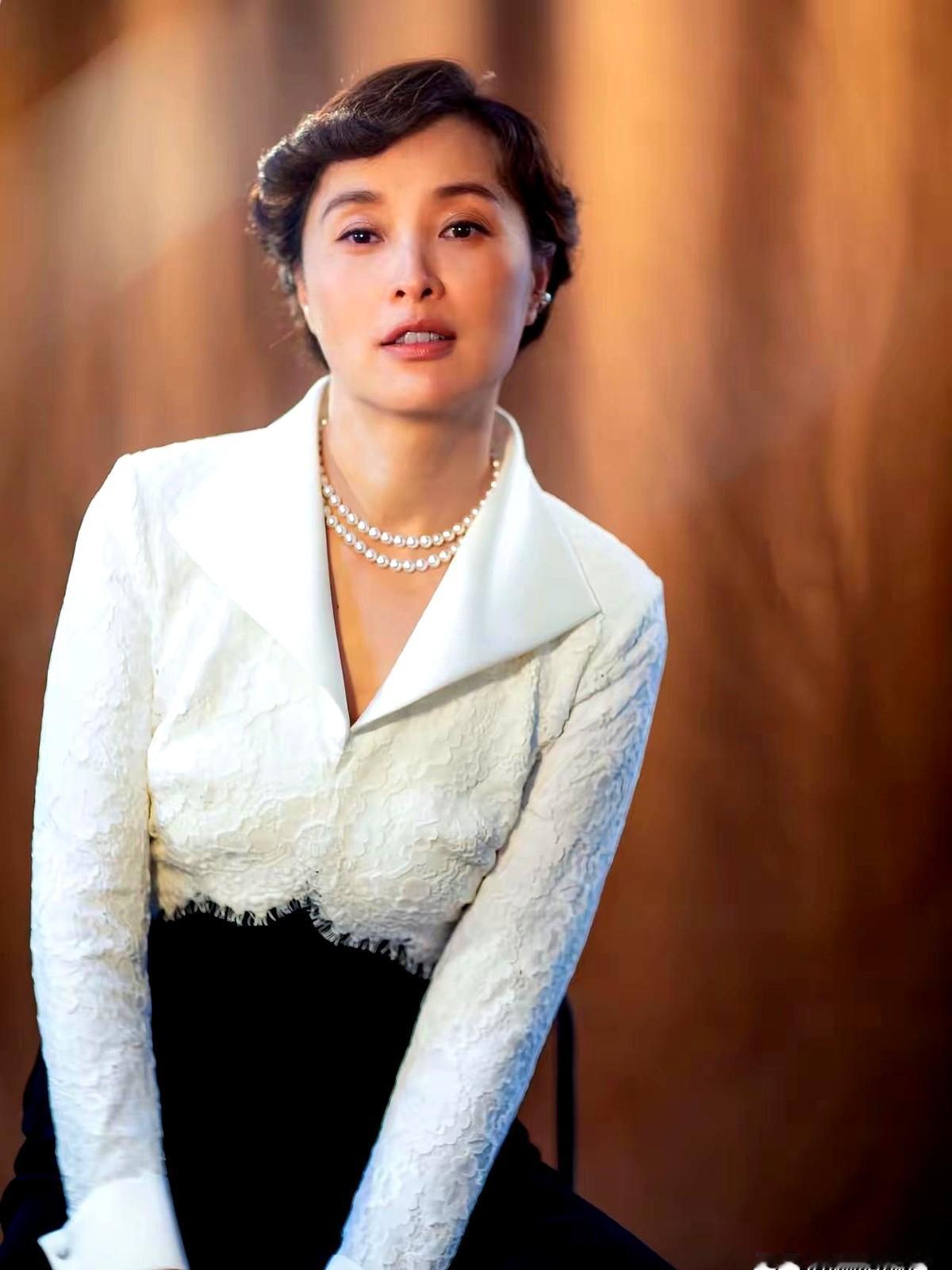 演个角色还能留下后遗症？这离谱谣言真有人信。

8月14日深夜，吴越直接发文硬刚