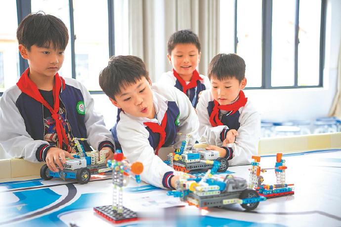 #加快建设“七个强省”# 系列特稿⑦【教育：人民满意是根本】巍巍大别山北麓的霍邱