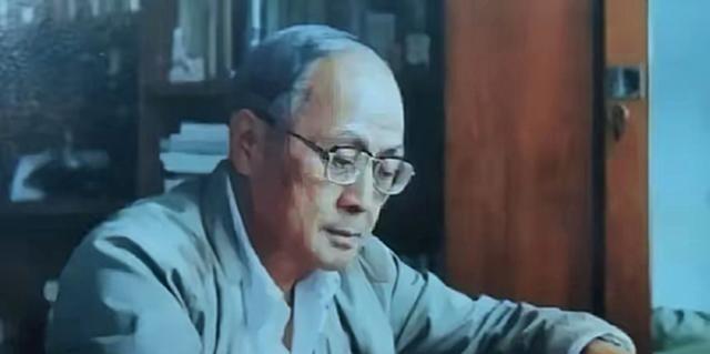 1988 年12月，一位在台湾生活多年的老人经香港回到广东丰顺。他使用的名字叫叶