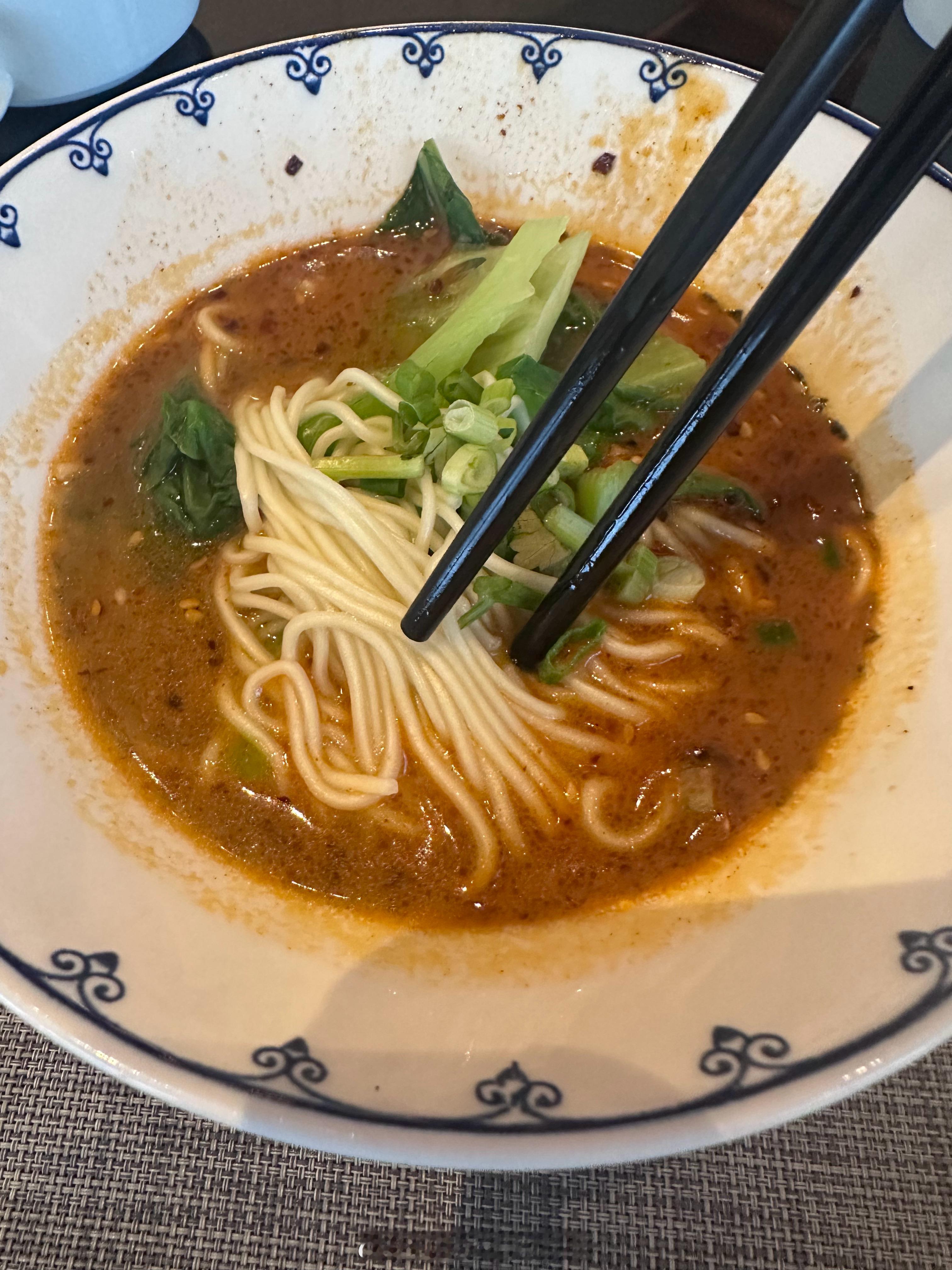 早上也来一碗小面吧。美食分享