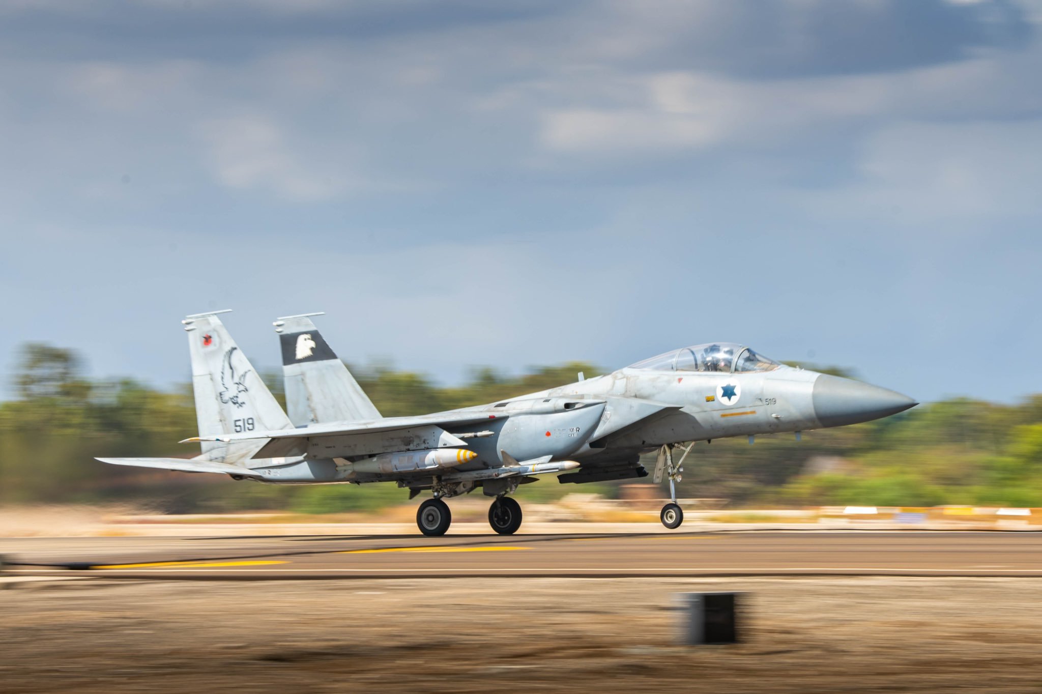以色列空军: 空军继续在各个领域进攻和防御。 最近几天，空军一直在黎巴嫩加沙地带
