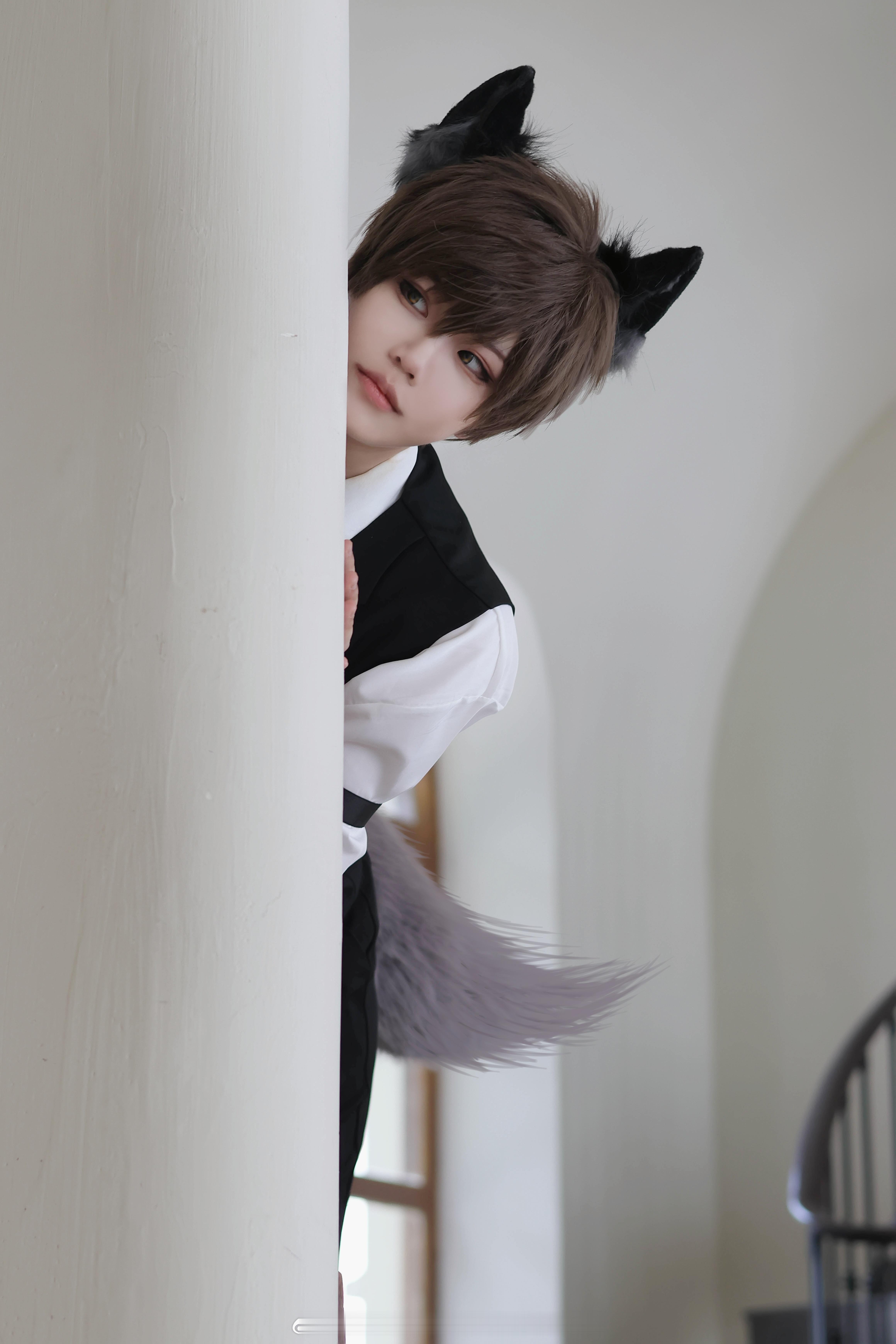 恋与制作人白起[超话]  COS｜白起狼狼探头 