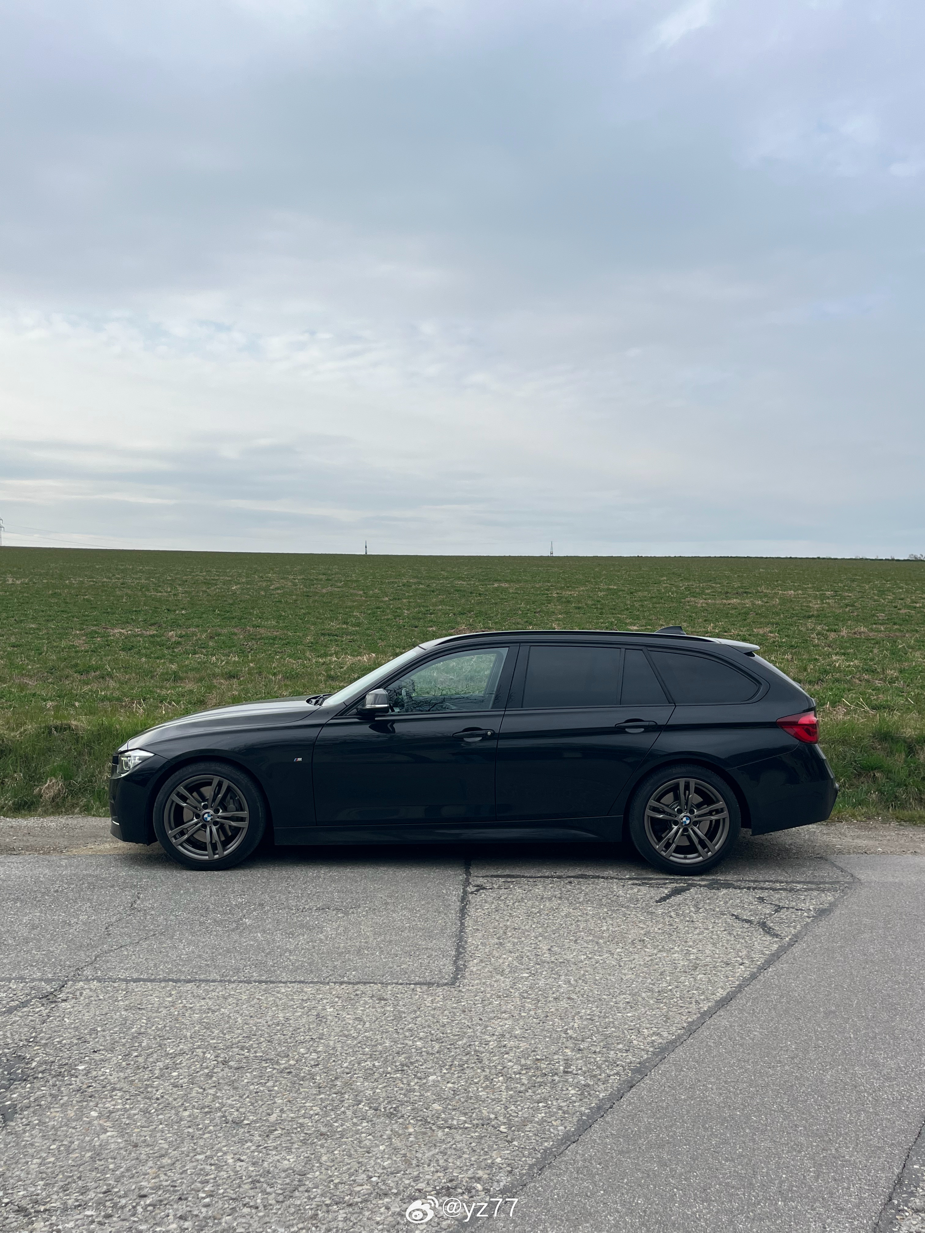 今天跟人聊天突然发现之前一个在小红书上莫名其妙喷我的人在德国毕不了业被迫转学还被