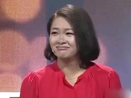 30岁男子爱上16岁女孩，单身守护10年，眼睁睁看她与别人结婚、生子。一天，女孩