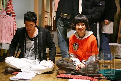 韩剧回顾 顺其自然 首播19周年主演：文晸赫、郑裕美、李奎翰、尹智慧2007.0