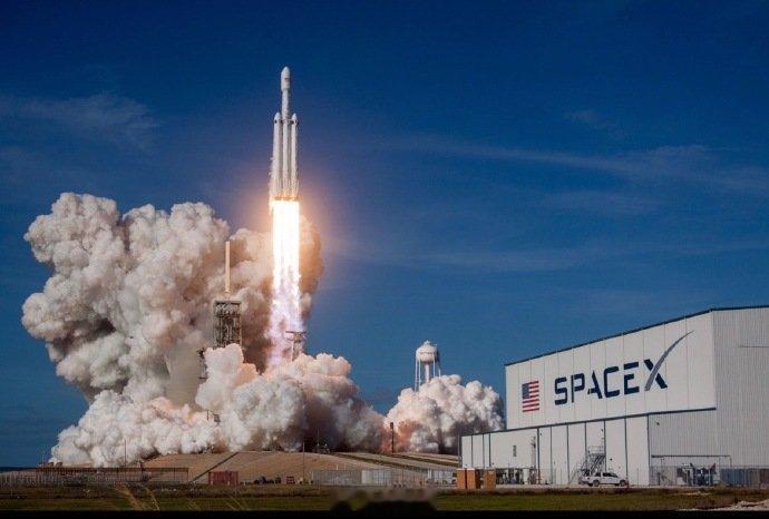 【SpaceX冲击1.75万亿美元估值，SpaceX将采用全新股发行模式】Spa