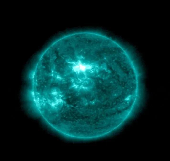 【转存分享！今明北方多地可能出现极光】今明可能出现中等强度地磁活动 中国气象局国