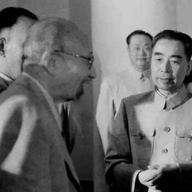 1956年，由周总理主持废除了尼泊尔在中国西藏地区的特权。为何历史课本中却无法找