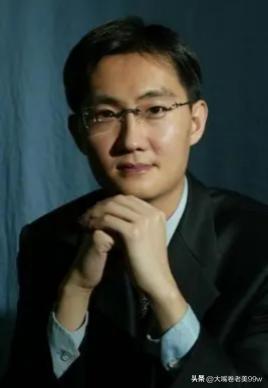 中国、有一半以上的人都认识他，他很有钱、很曳、很硬。
但，他没有于东来的口碑好，