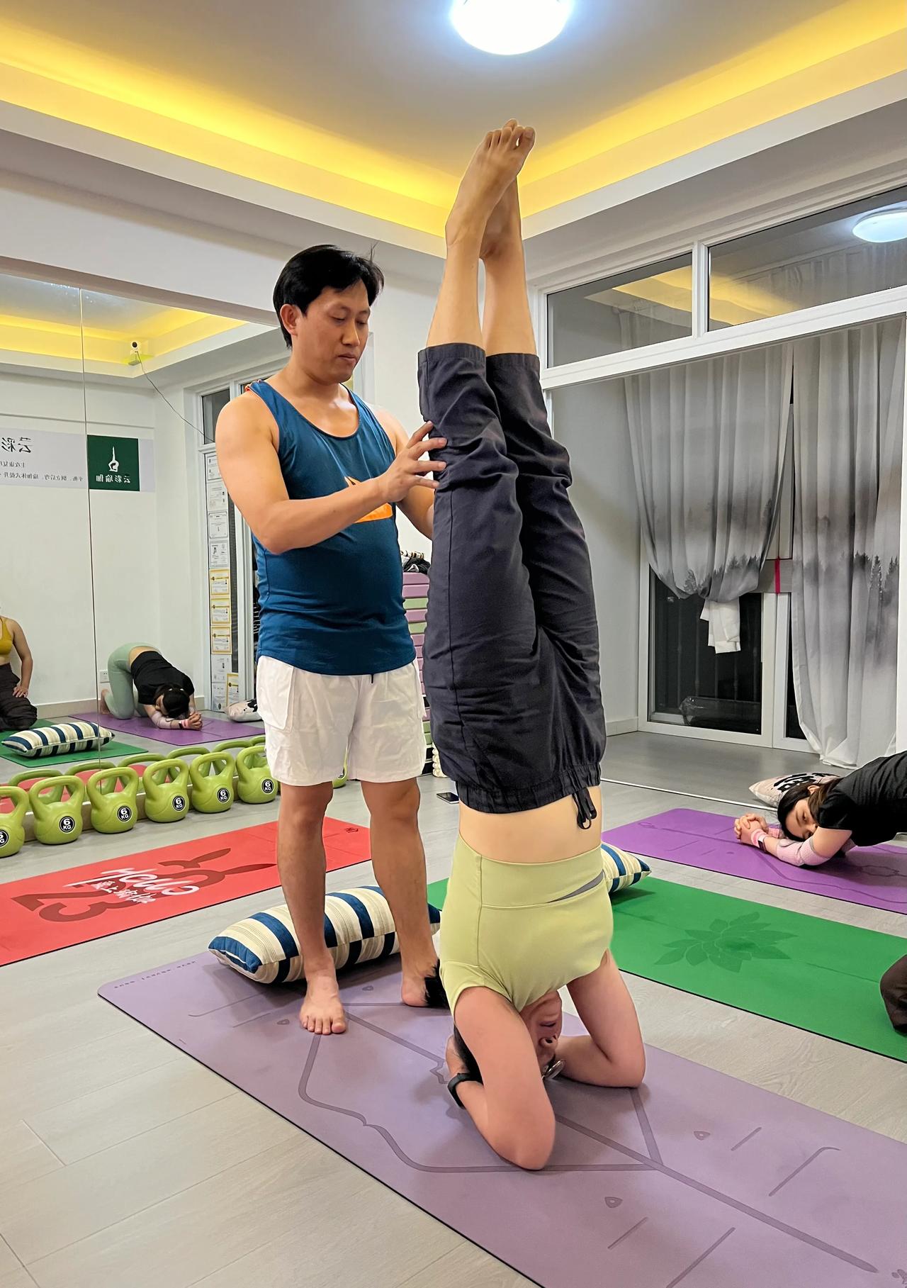 昆明学瑜伽就到云彩瑜伽