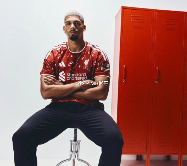 据ESPN报道，正是后防线亟需补强的迫切需求，促使利物浦将巴萨队长阿劳霍作为今夏