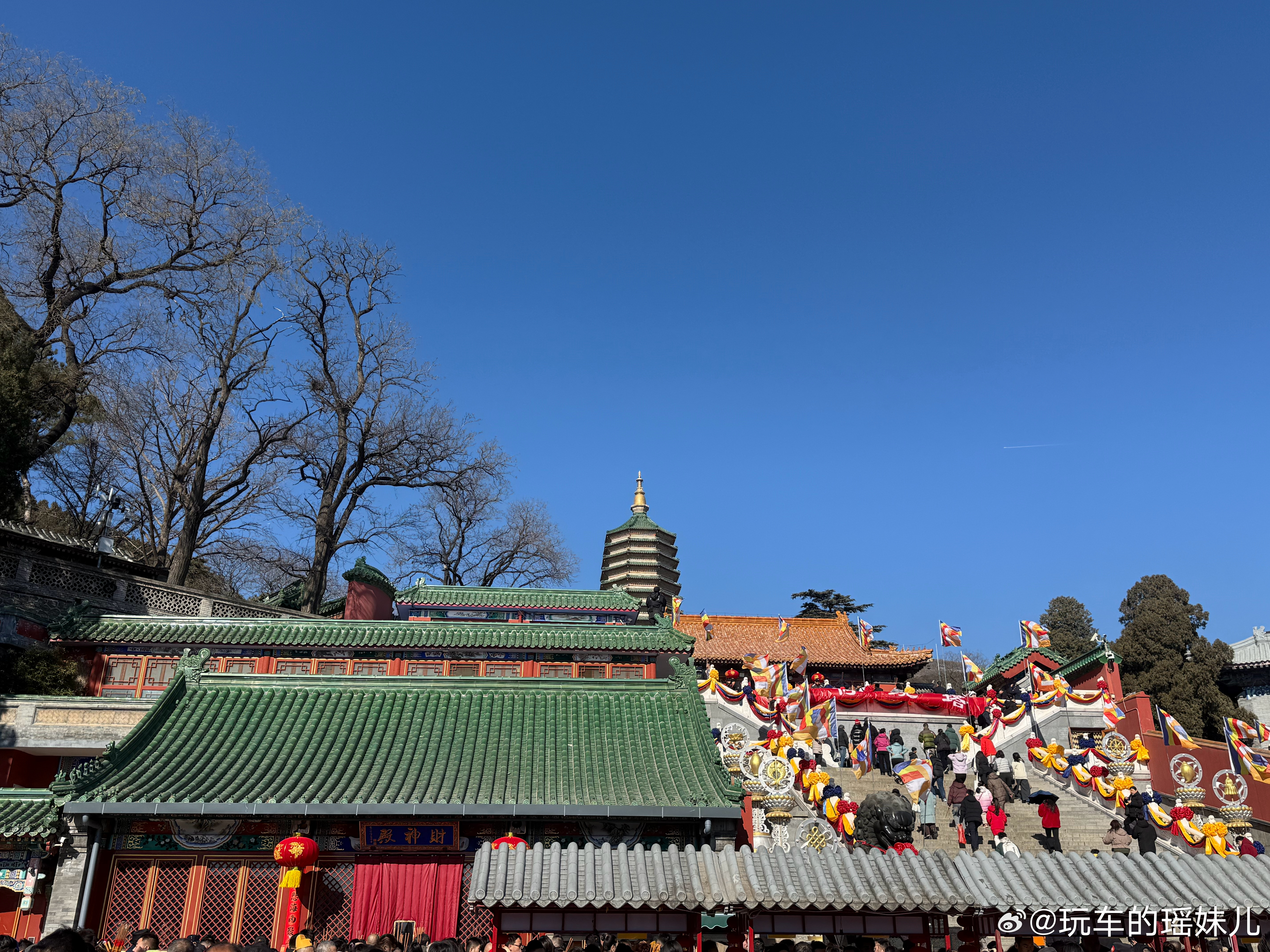 马年第1天大年初一 新年祈福，虽然人山人海！但天气太棒了 北京·八大处公园