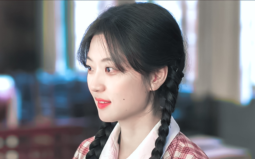 孙千演活了费霓 费霓这个角色让孙千演得太鲜活了。被刁难时腮帮子鼓起来，给方穆扬唱