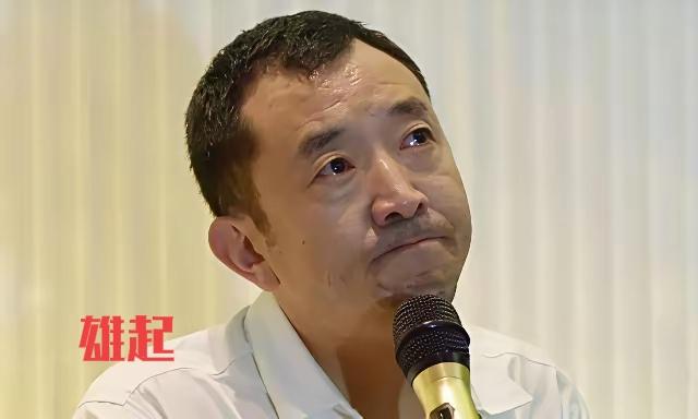 年薪拿的没问题！
但陈行甲终究还是抵不过扑面而来的质疑，宣布从今以后不再领取薪酬