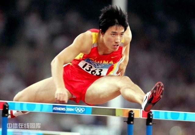 刘翔 自称11年“吃空饷”？


一个43岁的奥运冠军，退役11年以后才发现，自