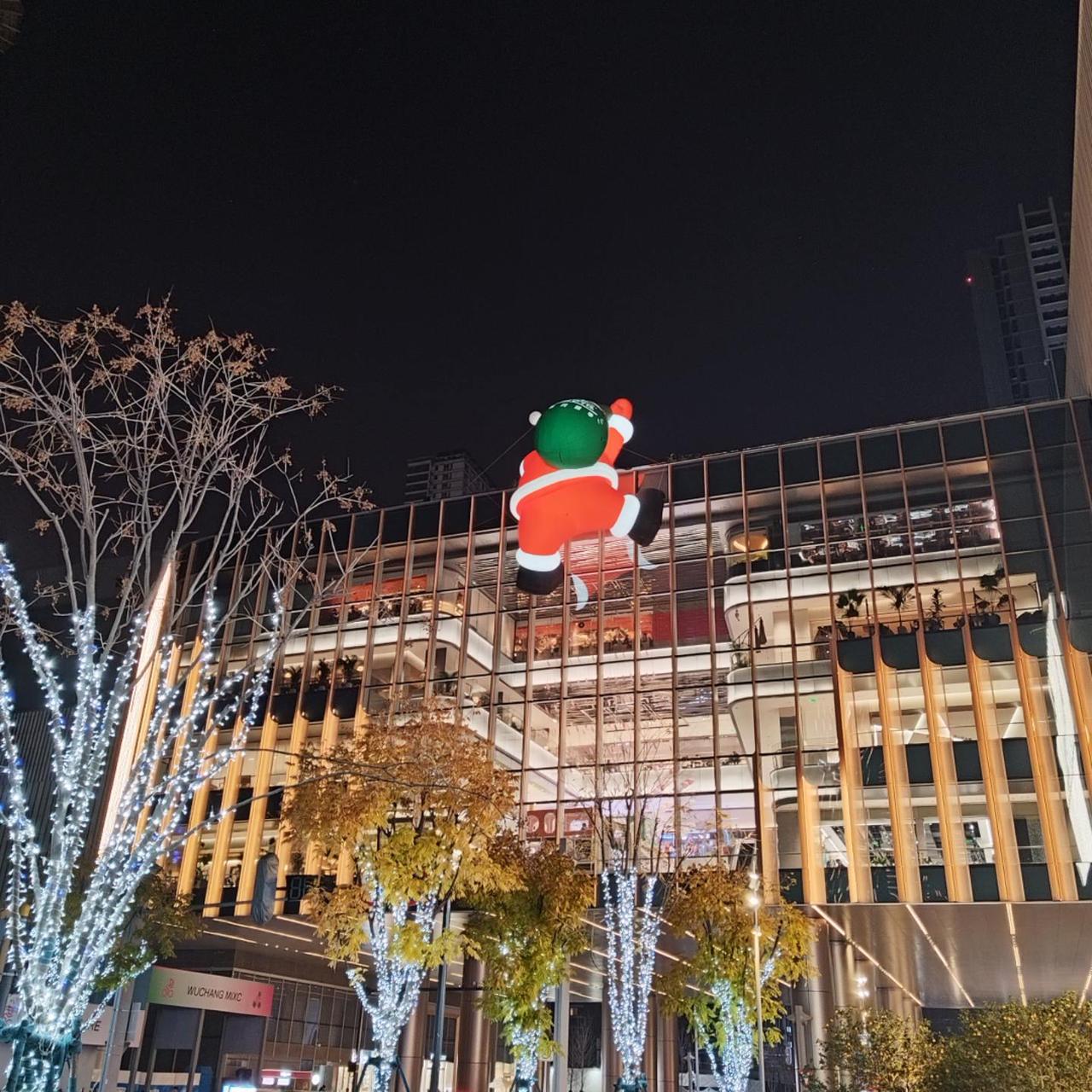 城市的夜晚霓虹更璀璨 圣诞节 城市圣诞寻味地图 圣诞的100种打开方式 平安夜