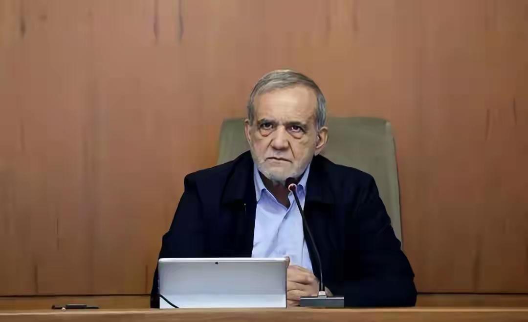 三航母压境也没用！伊朗总统撂狠话：绝不投降