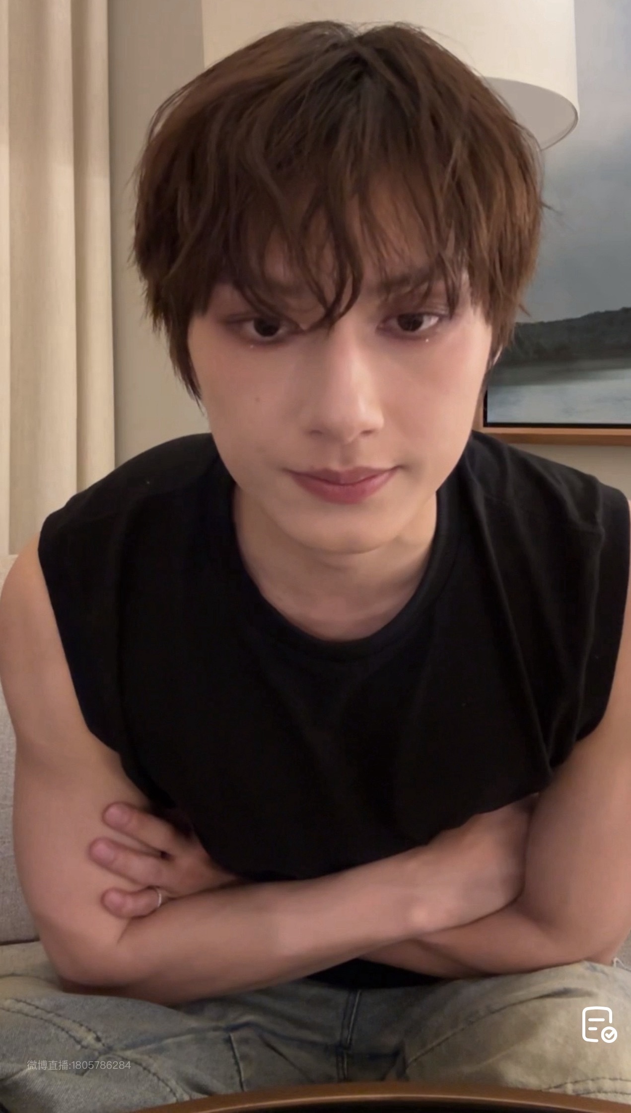 没有任何一个竣工能只看一遍这场直播…纯daddy来的我呼吸不上来了。 