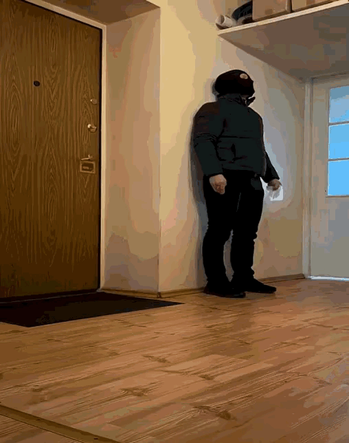 小哥哥懵了，
还不跌吗？