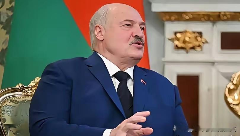 最近白俄罗斯总统卢卡申科爆了个大料，听得人心里一惊。他说，俄罗斯在2024年动用