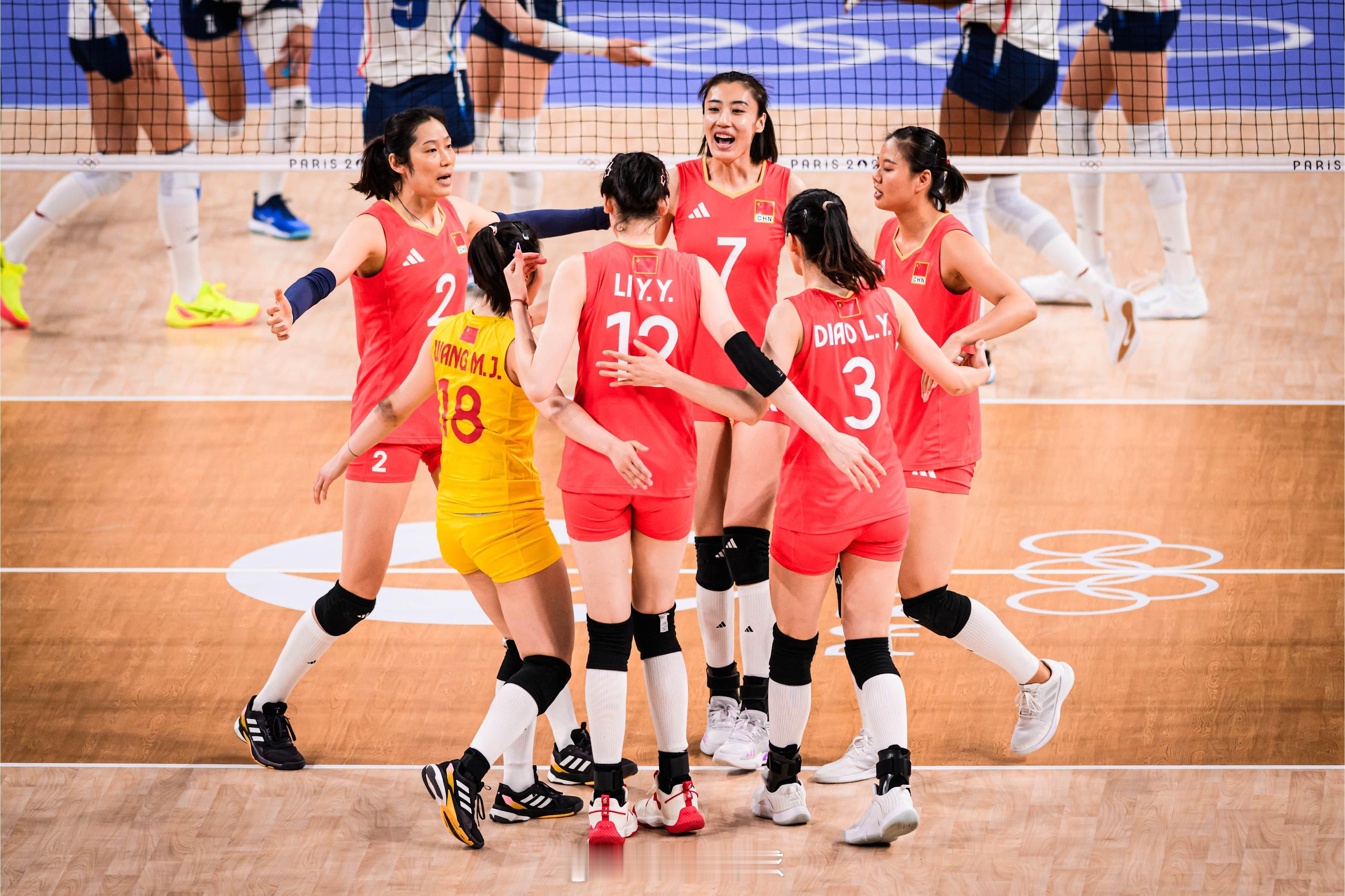 【#2024巴黎奥运会# 女排小组赛 中国女排3-0法国女排】北京时间8月2日凌