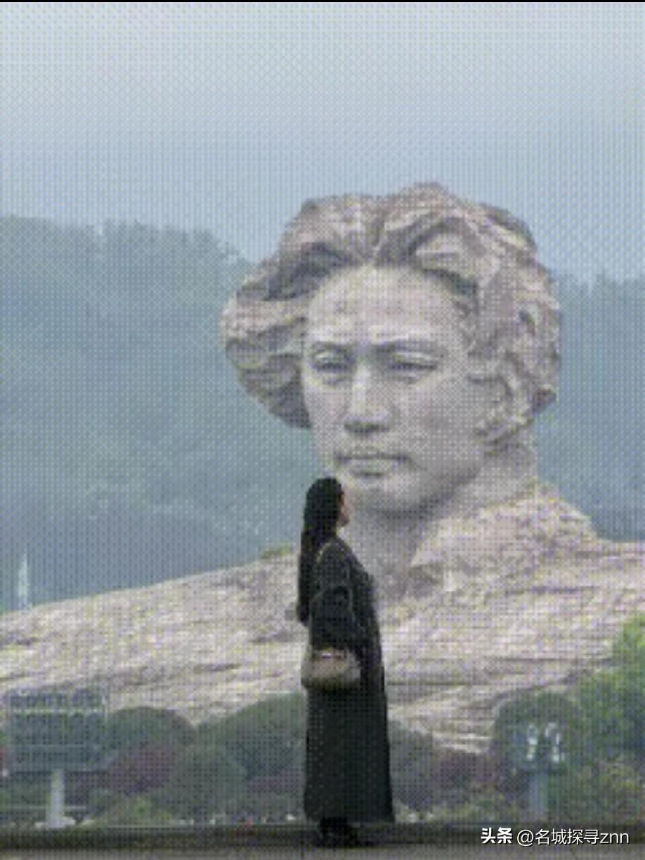 长沙橘子洲，一女生随手一跳拍出千万播放大片，带火了一个没人知道的冷门机位，网友：
