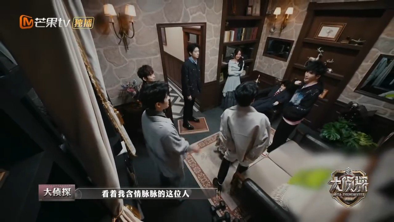 张若昀在哪里都是舞台救命！张若昀在大侦探里把“见缝唱歌”玩明白了！自我介绍直接0