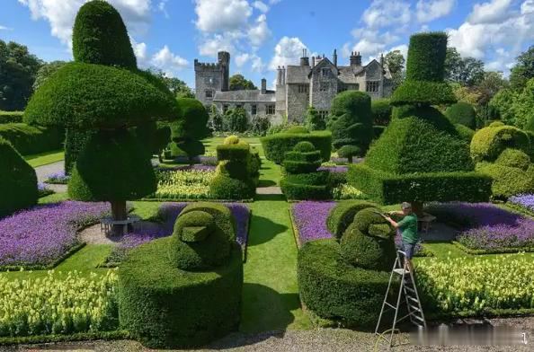 【财富晚茶】今日股市收评：深指涨0.85%：种植震荡回升油气杀跌导语：作者系《网