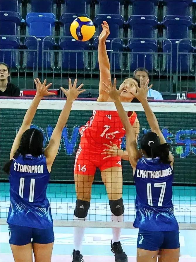 2024U20女排亚锦赛最新赛况，中国队战胜泰国队。
7月6日
复赛E组
中国U