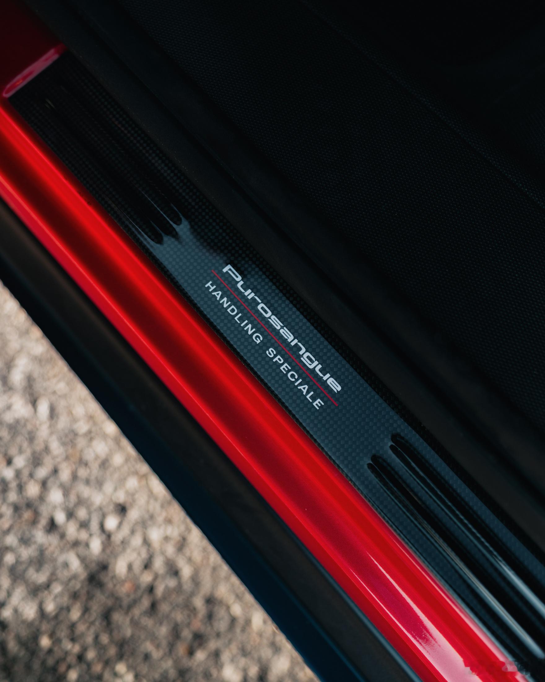 全新法拉利Purosangue Handling Speciale配置车型发布，