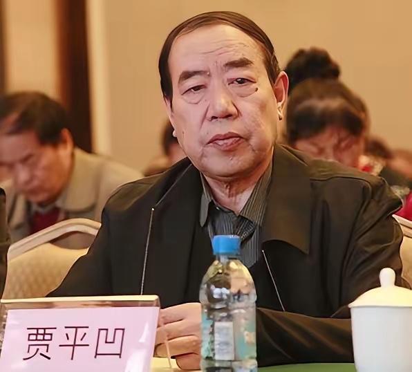 “流氓作家”贾平凹，再次语出惊人！他说：“男人最傻的一件事，就是去贪图一个女人的