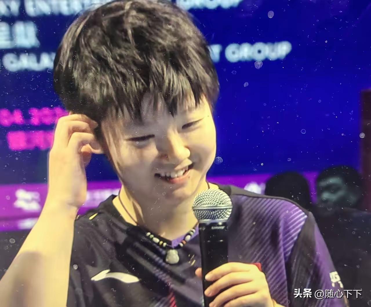 汉娜高达哭吧哭吧，
你打球真的不赖
输球给孙颖莎，
怨天怨地怨自己抽签没运气！