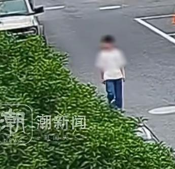 这名00后年轻男生经历了一段年龄差距不小的恋情，女友比他年长十二岁，两人分开之后