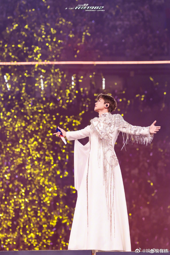 张杰鸟巢第二场圆满 张杰16场纪录继续书写 张杰鸟巢第二场圆满张杰 16 场纪录