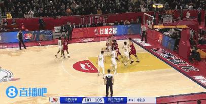 孙铭徽没抓住机会呀，绝平球没进～～ 