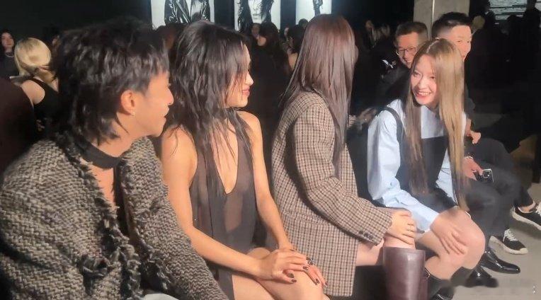 #欧阳娜娜恩利出片秘诀 乱看#简直就是出场即是顶峰啊哇塞，这可真的是大片既视感呀