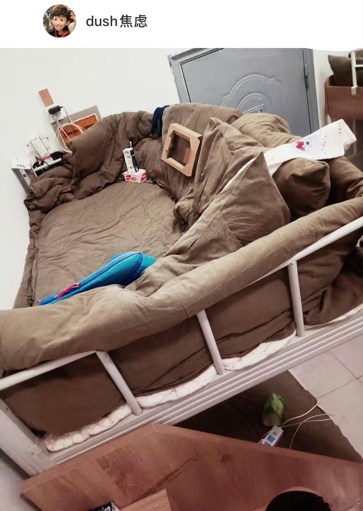 只有大学生才懂这个上铺的含金量 ​​​