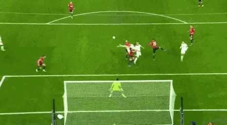 下周18，本周绝杀曼联，最好的编剧也会是这样想的。[笑哭]巴尔德吉，超级妖人，待