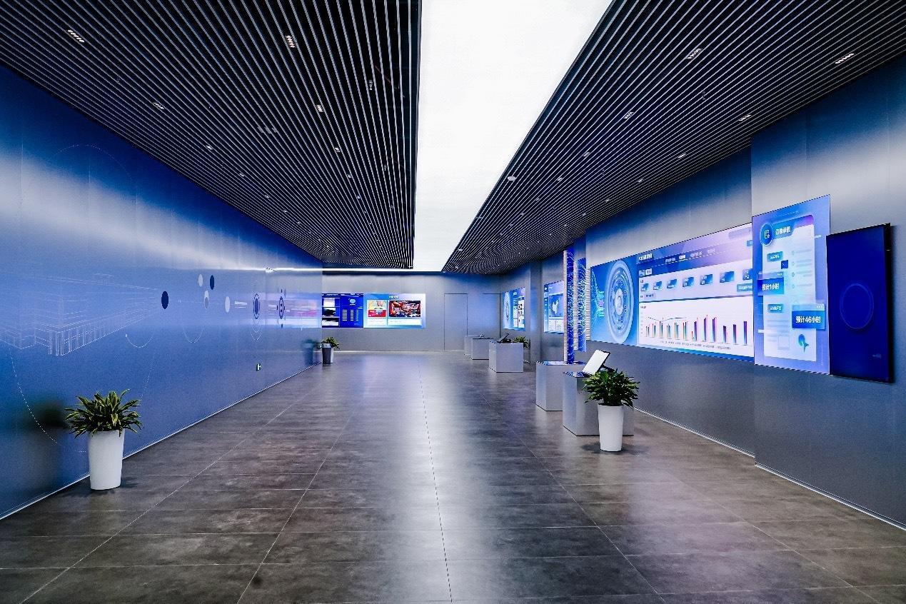 天津如何继续成就青年梦想，青年又如何塑造天津未来？海河之畔的沃土，正以“青年友好