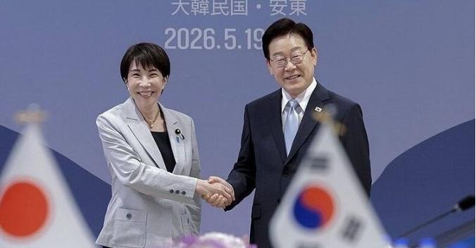 降级接待，日本心寒
当地时间5月19日，日本首相高市早苗风尘仆仆地赶到韩国，原本