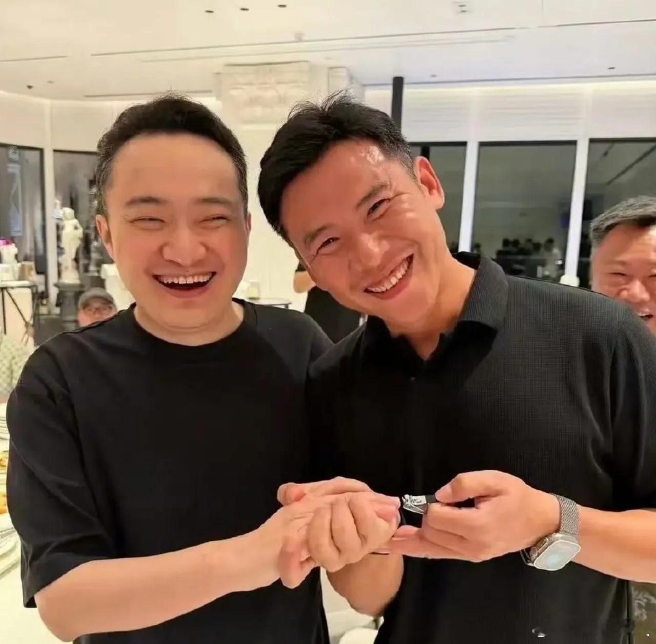 这样搞，孙宇晨的人品口碑，算是估计在普通网民中要败没了。他和景甜的事情，被关注最