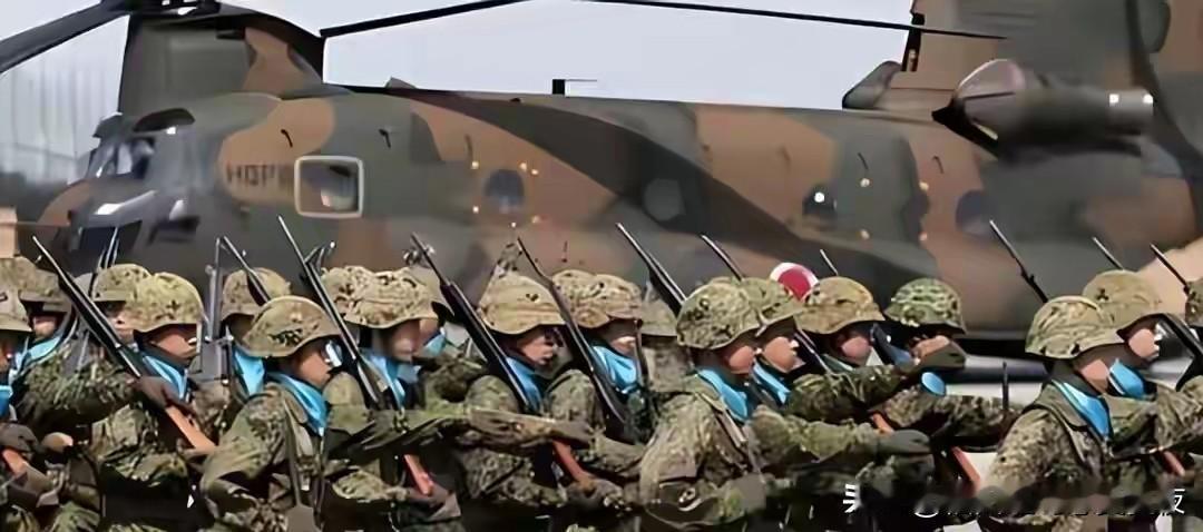 中美已正告全球，不许军国主义还魂，话音刚落，高市被呛得翻白眼