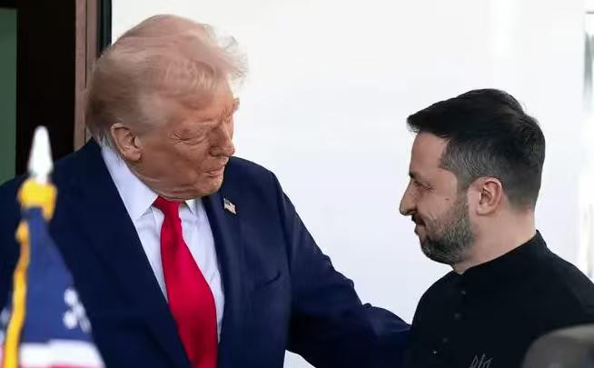 （华盛顿25日）美国总统特朗普今天表示，他正派遣特使魏科夫前往莫斯科，与俄罗斯领