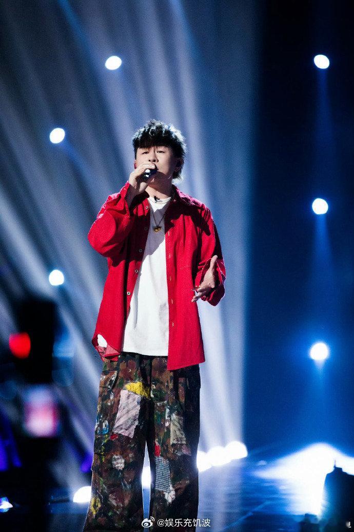 胡彦斌修炼爱情终于等到斌哥登台，这首经典曲目交给他，绝对能唱出全新感觉歌手202