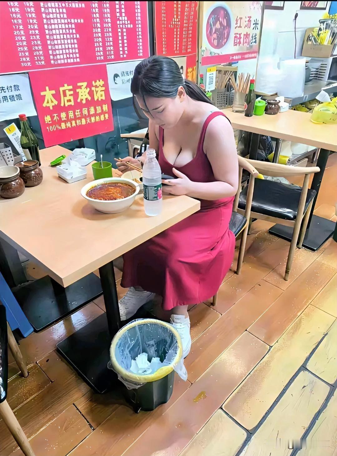 发现一家超级好吃的米线店，没有科技与狠活，纯天然无公害。