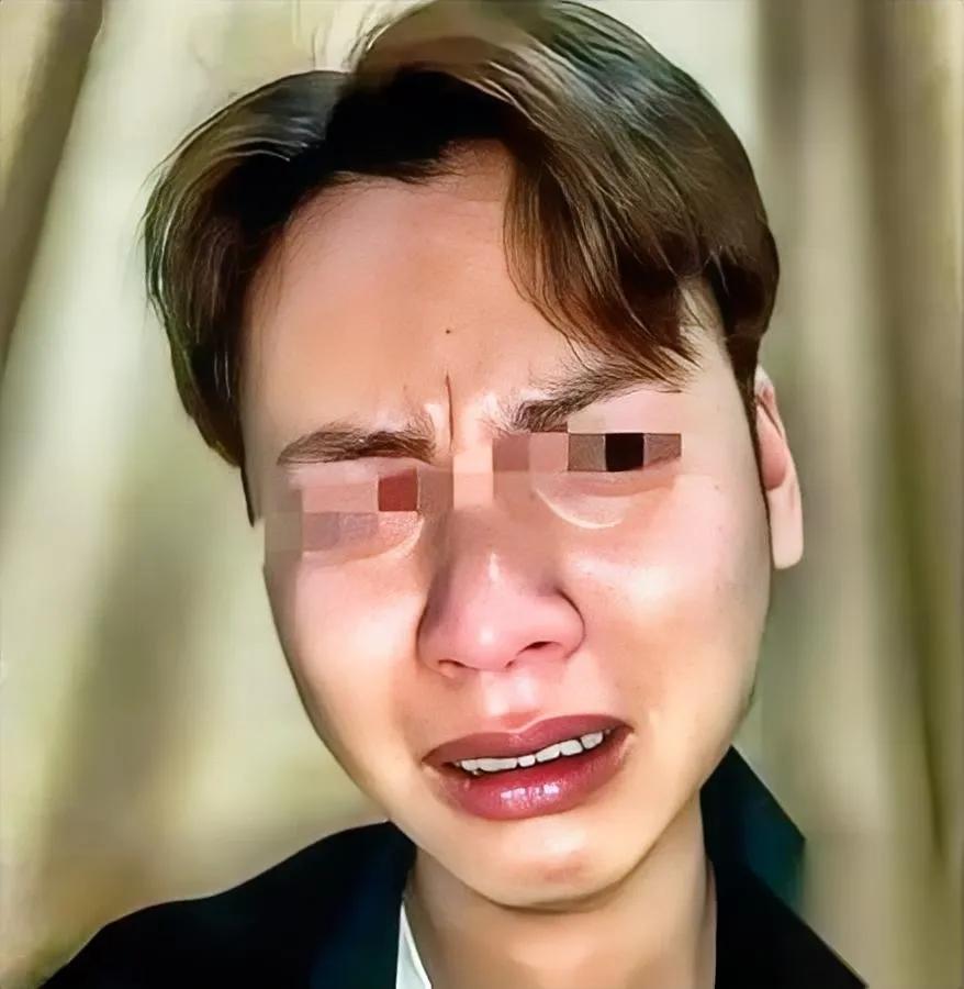 22岁安徽小伙闯杭州

投奔亲姑妈落脚

谁料刚发工资就被赶了？

你说这事换谁