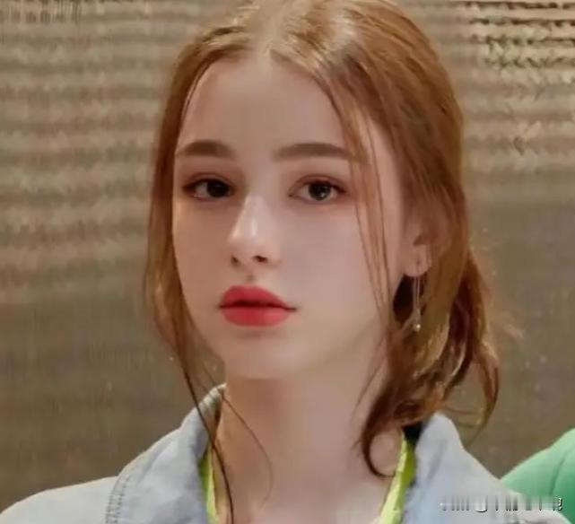 乌克兰还有一个大问题很多人都没注意到，那就是乌克兰的女人将来该怎么办？战争把男人